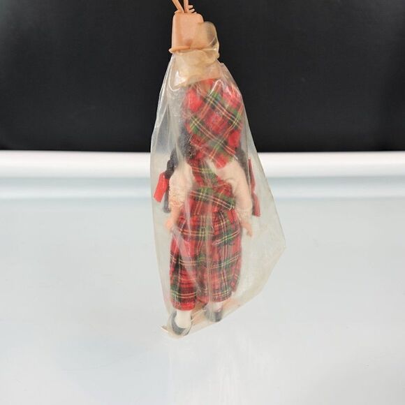 Scotland Vintage 60s Dolls From Around the World - Picture 5 of 7